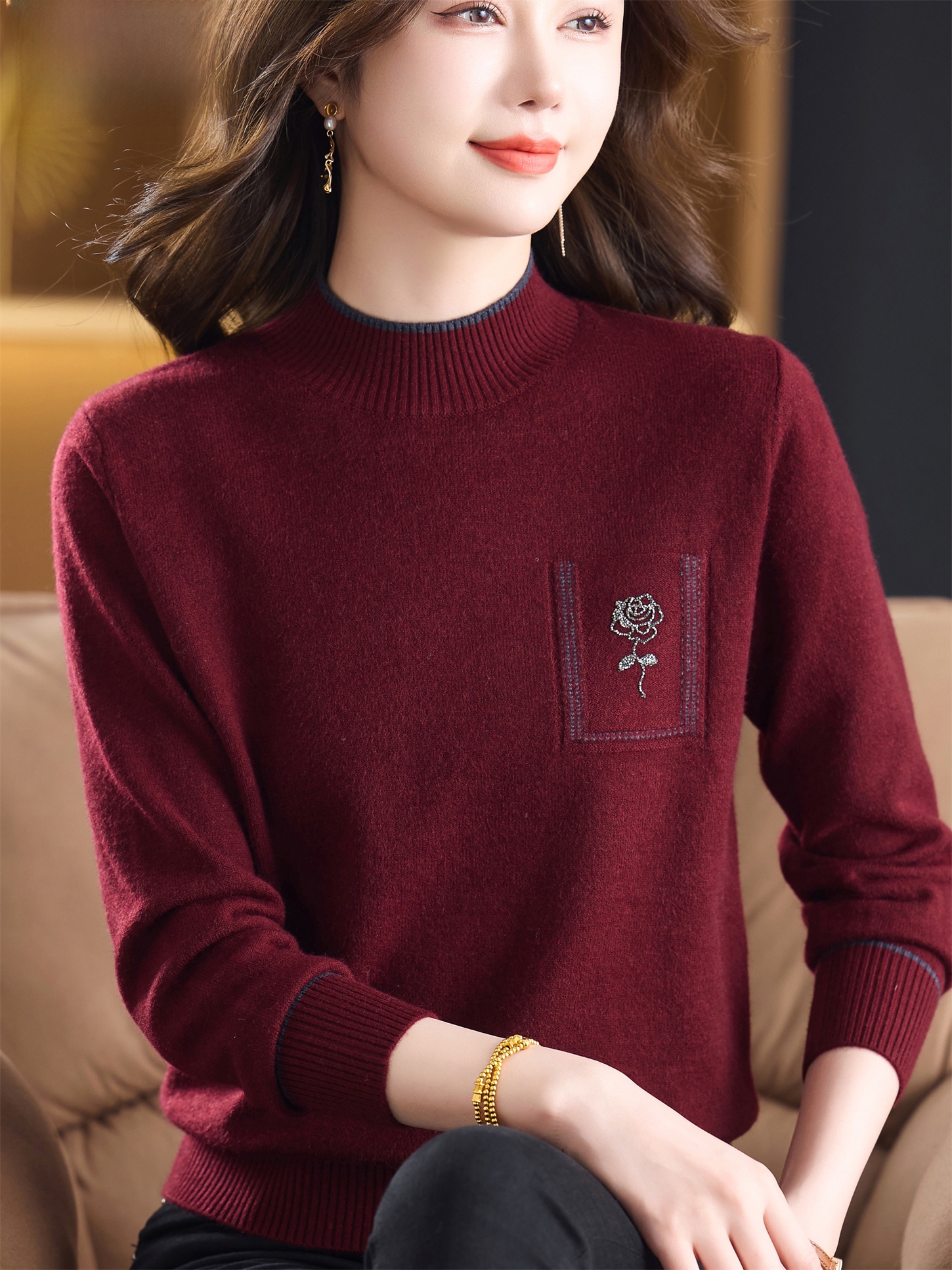 Women Fashion Over 60 - Slimming Effect Woolen Sweater Mid-aged And