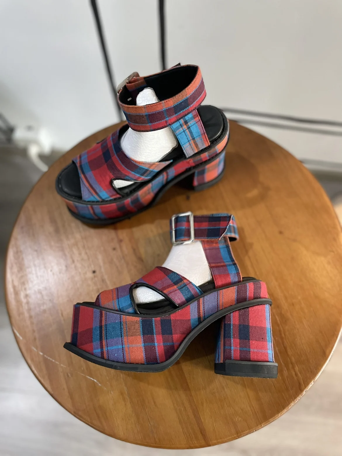 Platform Plaid Buckle Strap Sa - Women Fashion Show recensione e prezzo