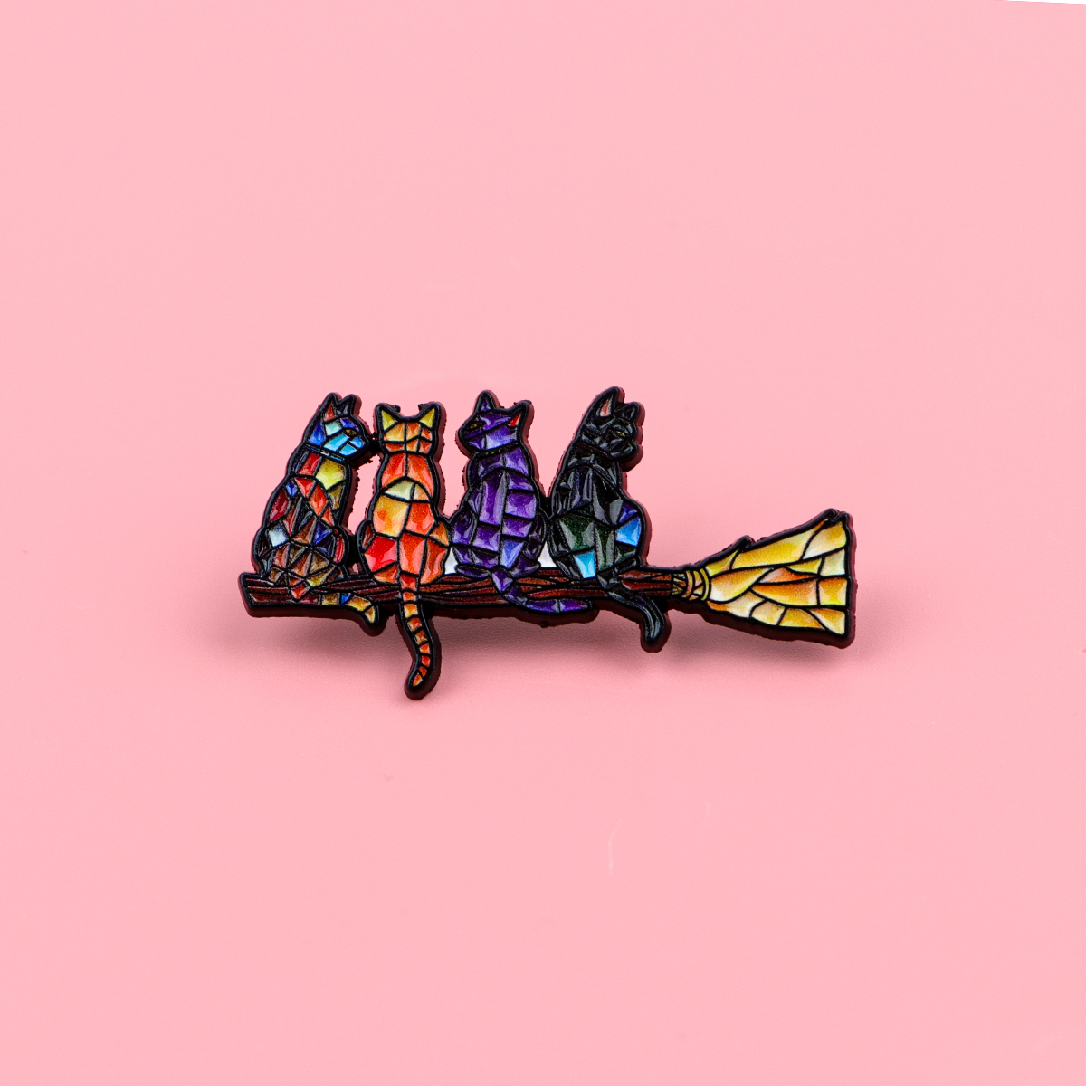 Colorful Cat Enamel Pin Witch  - Women Fashion Japan recensione e prezzo