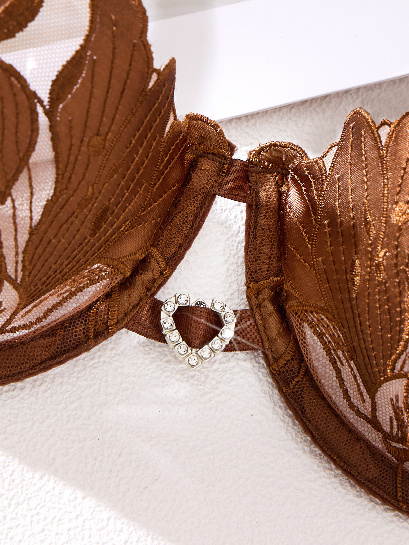 Coffee-colored embroidered pri - Women Fashion Images recensione e prezzo