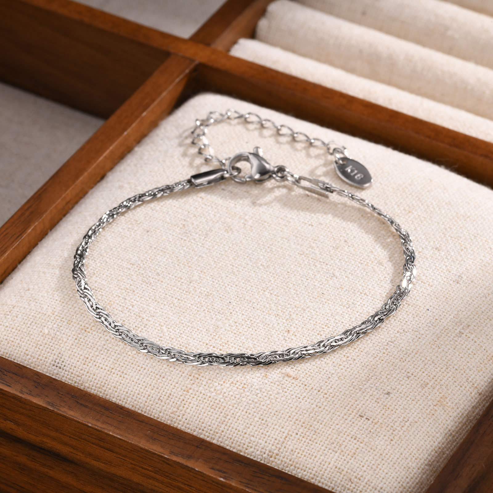 16-21CM Adjustable Bracelets G - Women'S Fashion In The 1940S recensione e prezzo